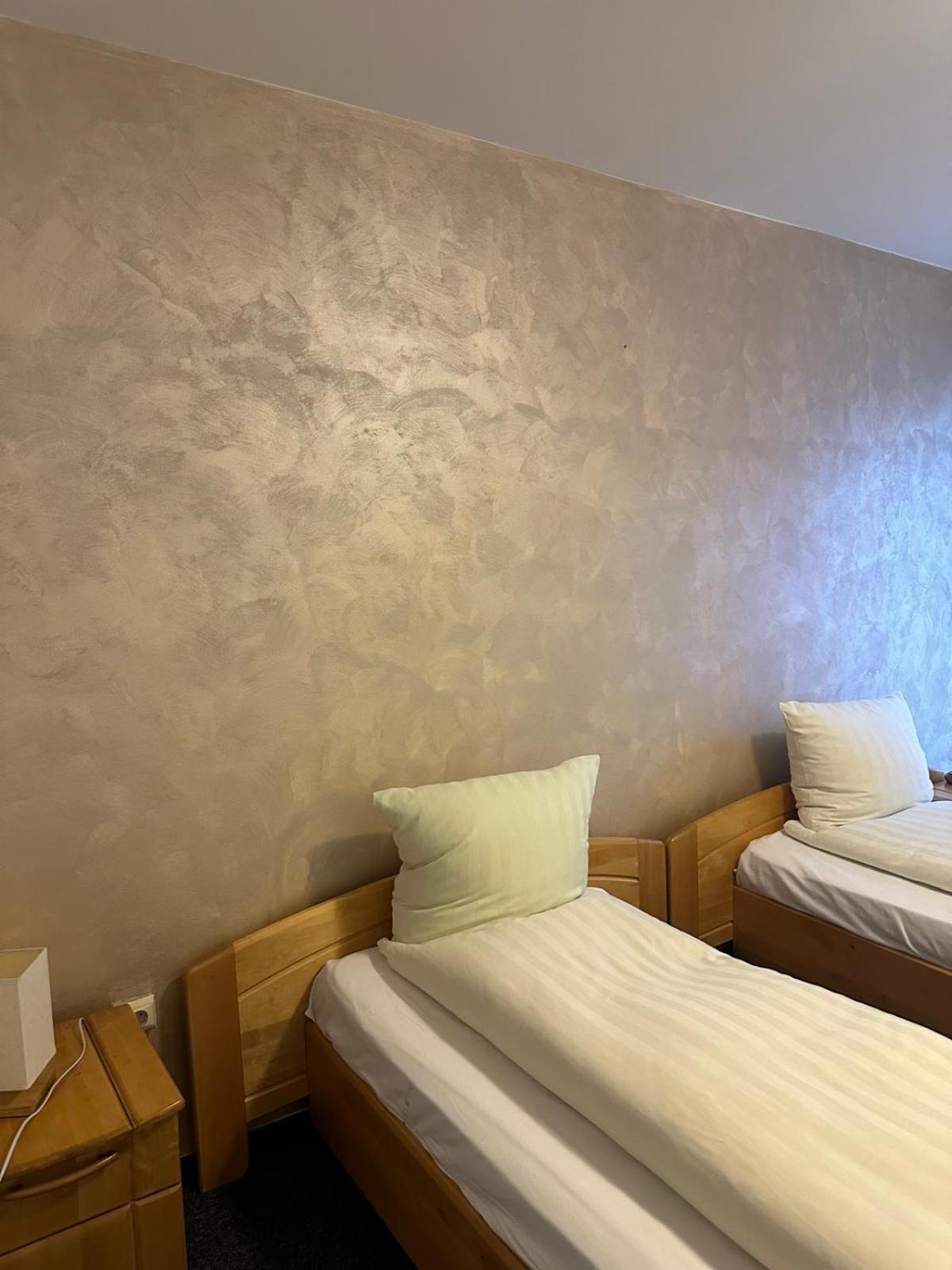Rîşnov Pensiunea Casa Saxonia מראה חיצוני תמונה